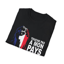 Charger l&#39;image dans la galerie, T-Shirt &quot; Touche pas à mon pays &quot;
