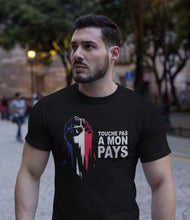 Charger l&#39;image dans la galerie, T-Shirt &quot; Touche pas à mon pays &quot;
